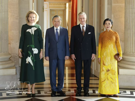 Top Vietnamese leader meets with Belgian King and Queen